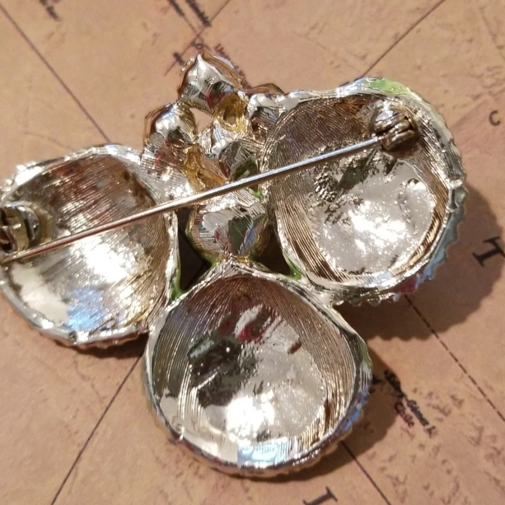Vintage Sea Shells Brooch